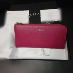 WALLET パープルのFURLAブランドウォレット（状態良好