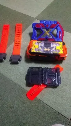 仮面ライダー　ガッチャード　変身ベルト　令和ライダー