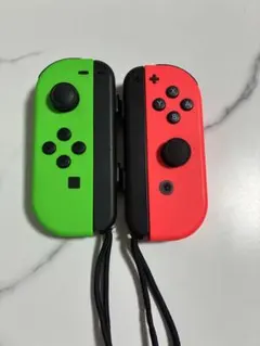 任天堂スイッチ　ジョイコン　Joy-Con 左右セット　動作OK　ストラップ付き
