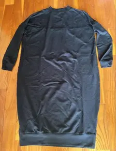 新品✳︎黒ワンピース 楽ちん着心地 Tシャツ以上スウェット未満