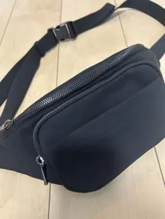 ウエストポーチ ボディバッグ