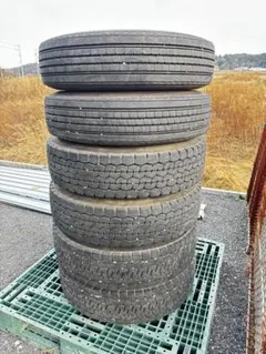 スタッドレスタイヤ付きホイール TOPY製 コースター 16×5.50 - メルカリ