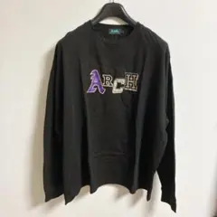 ARCH 刺繍　ロゴ　オーバーサイズ　長袖　Tシャツ ロンT カットソーのサムネイル