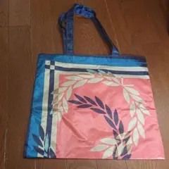 スカーフ柄バッグ