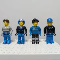 LEGO 4 juniors ミニフィグ 4体セット