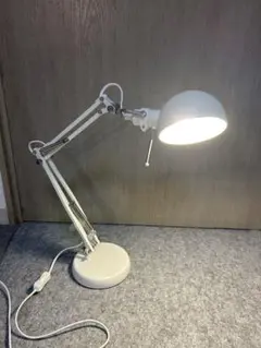 ホワイト デスクライト 可動式