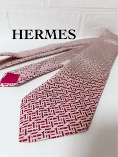 エルメス　HERMES ネクタイ　濃いピンク　幾何学模様