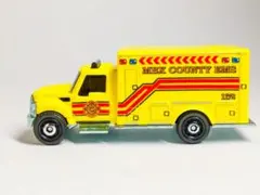 マッチボックス インターナショナル ワークスター 救急車 EMS