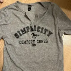 Dazy グレー Vネック Tシャツ M SHEIN