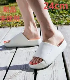 【新品】NIKE W CALM ペールアイボリー（HJ8157-100）24cm