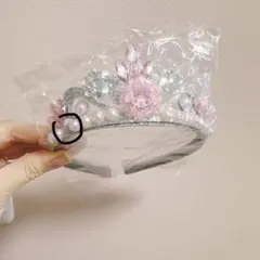 訳あり　カチューシャ プリンセス風　キラキラティアラ ヘアアクセサリー