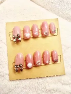 Item thumbnail for item 12cf2108-8e10-4eb0-96fb-dd4008d4cd0b