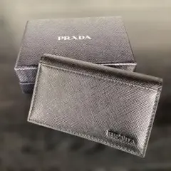 美品　PRADA グレー レザー 名刺入れのサムネイル