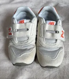 New Balanceベージュ/オレンジ　16.5cm