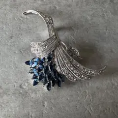 ヴィンテージ エレガントなデザイン ブローチ ラインストーン フラワーモチーフ