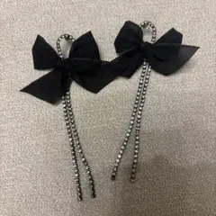 新品　ビジュー付き　ブラックリボンピアス　ピアス　リボン　ブライダル