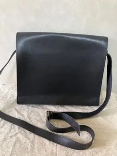 ♪ B.stuff レザー ショルダーバッグ ブラック