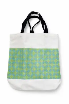 【新品未使用】大容量◎折りたたみ可 幾何学柄エコバッグ／トートバッグ