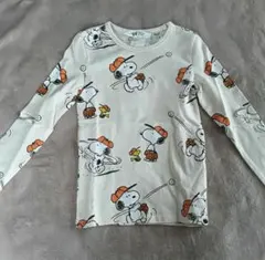 人気完売！PEANUTS × H＆Mコラボ☆ スヌーピー総柄Tシャツ 未使用品☆