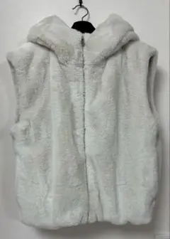 【美品】ZARA フード付きフェイクファーベスト