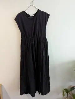 【美品】SIMPLICITE　半袖ロングワンピース　黒色　フリーサイズ