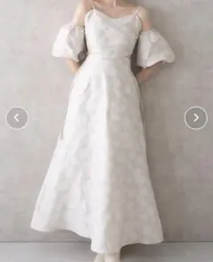 【新品】お値下げしましたホワイト オフショルダー パフスリーブ ドレス Mサイズ