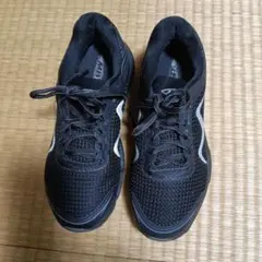 MBT PIVOT AXISスニーカー　ブラックのサムネイル