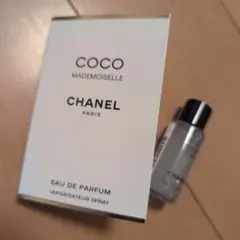 CHANEL COCO MADEMOISELLE 香水 サンプルと化粧水のサムネイル