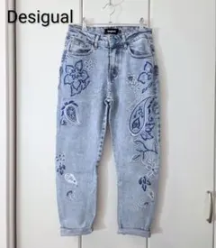 デシグアル　ペイズリー・フラワー刺繍ボーイフレンドデニムパンツのサムネイル