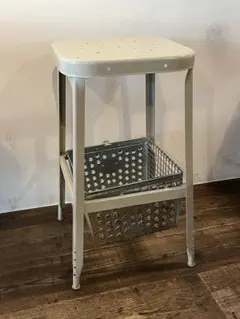 【廃番】リオン LYON　ファクトリースツール ＋クッション ＋バックレスト付き リオン LYON ファクトリースツール ＋クッション ＋バックレスト