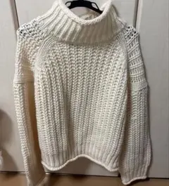 白ニット　レディース