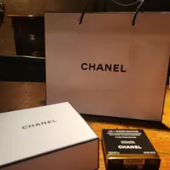 モカ様専用。シャネル　レ キャトル オンブル ブトン 219　新品未使用。