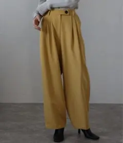 ボンジュールサガン　トリプルタックワイドバレルパンツ　マスタード　○6