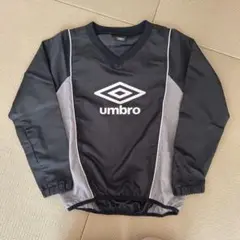umbro ピステ　黒/グレー サイズ140