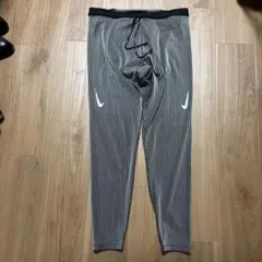NIKEエアロスイフトロングタイツ