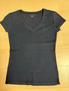 TOMMY HILFIGER ネイビー Vネック 半袖 Tシャツ S/P
