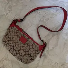COACH ロゴプリントショルダーバッグ　 ベージュ/レッド