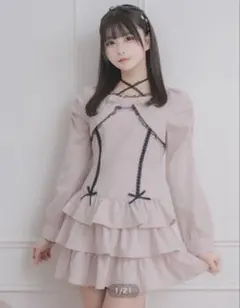 pium ヨーク切替ドーリートップス バイカラーフリルティアードミニ