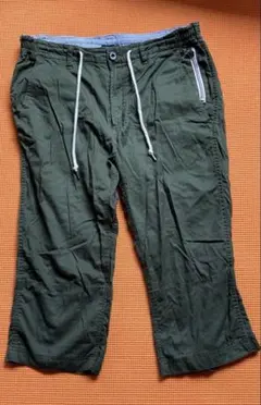 BEAMS カーゴパンツ オリーブ色のサムネイル