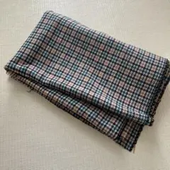 千鳥格子柄（ハウンドトゥースパターン）生地
