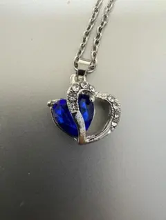 ☆新品☆レディース☆ネックレス☆クリスタルハート☆ブルー☆