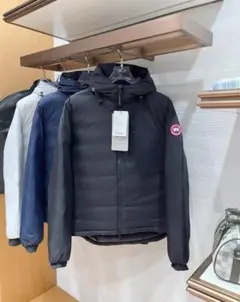 CANADA GOOSE ダウンジャケット