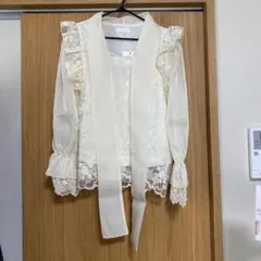 レースブラウス 長袖 ホワイト フリルのサムネイル