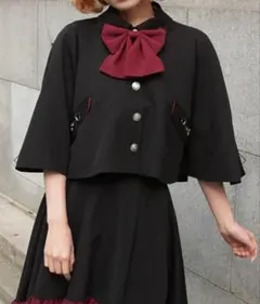 axes femme バイカラー リボン付きケープ