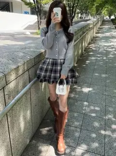 新品タグつきグレー ラメシャギーニットカーディガン