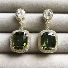 【新品】 大粒 ピアス グリーン ゴールド ジルコニア 高級感 上品 レディース