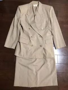 アリスバーリー　スーツ