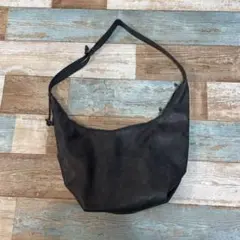 GU 黒 合成皮革 ショルダーバッグ
