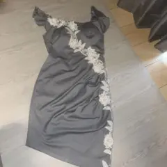 グレー フラワーレース タイトドレス