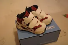 ファミリア アシックス 13cm 赤 スニーカー